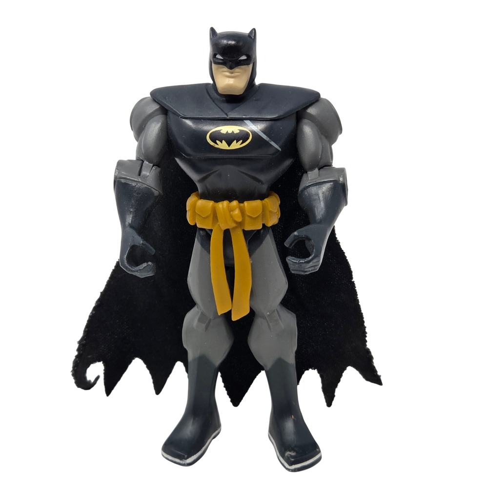 DC Comics Batman Action Figure‎ Mattel 2009 Yellow Belt Cape